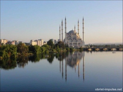 ©110510 (3) Die grösste Moschee der Türkei