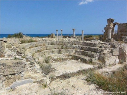 ©110521 (3) Kirche in Salamis